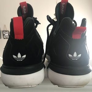 Adidas Tubular sneakers